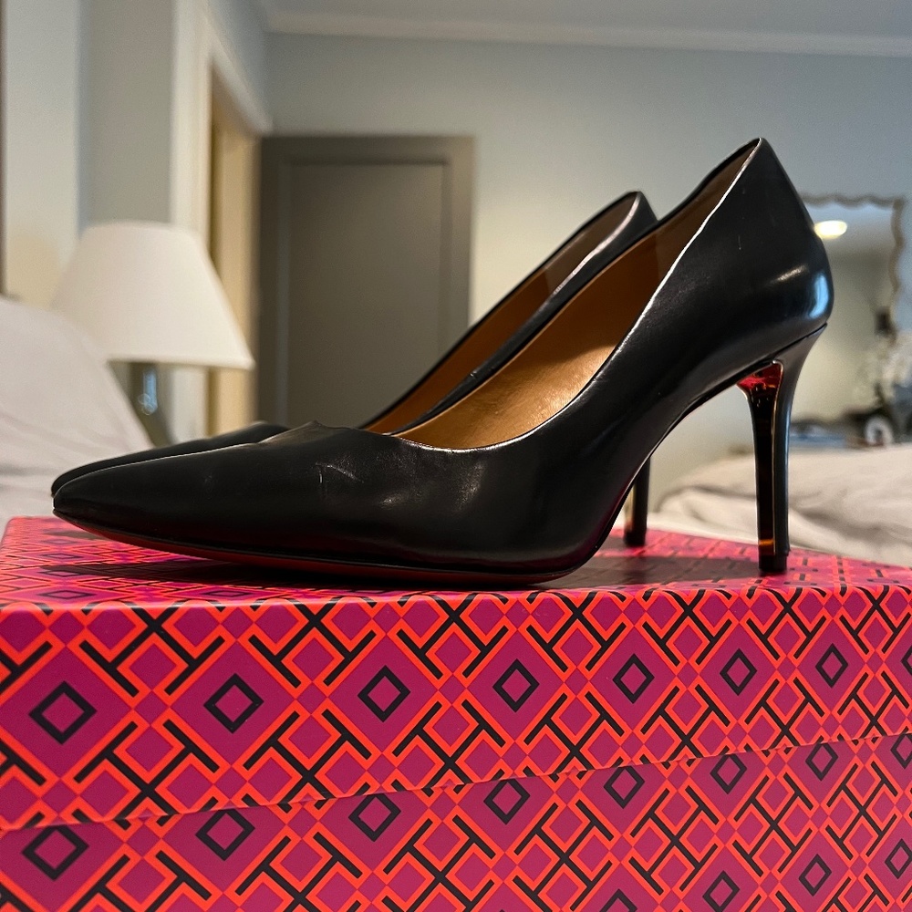 Tory Burch Elana Black Leather 85mm Pump, Heels